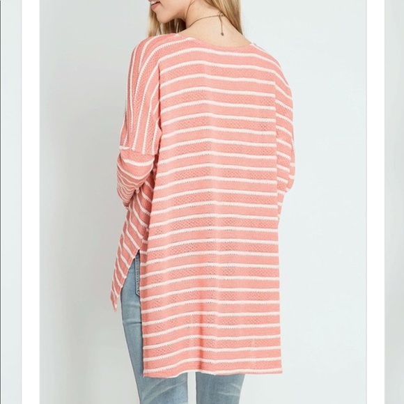 ✨LAST Peach stripes high low vneck long sleeve top - Picture 3 of 8